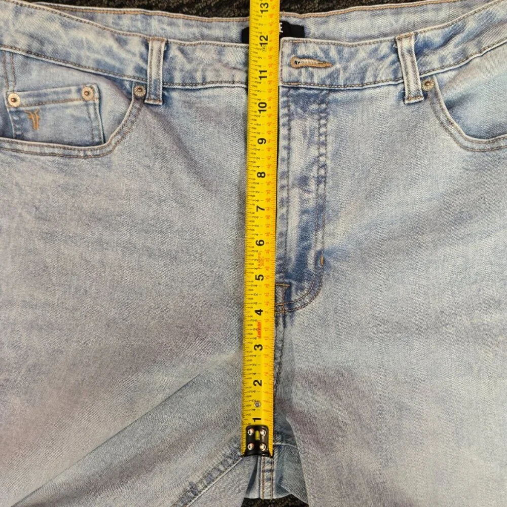 Frye Light Wash Blue Denim Straight Leg Jeans Classic 5-Pocket High Rise Size 31